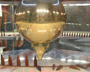 Foucault's Pendulum image