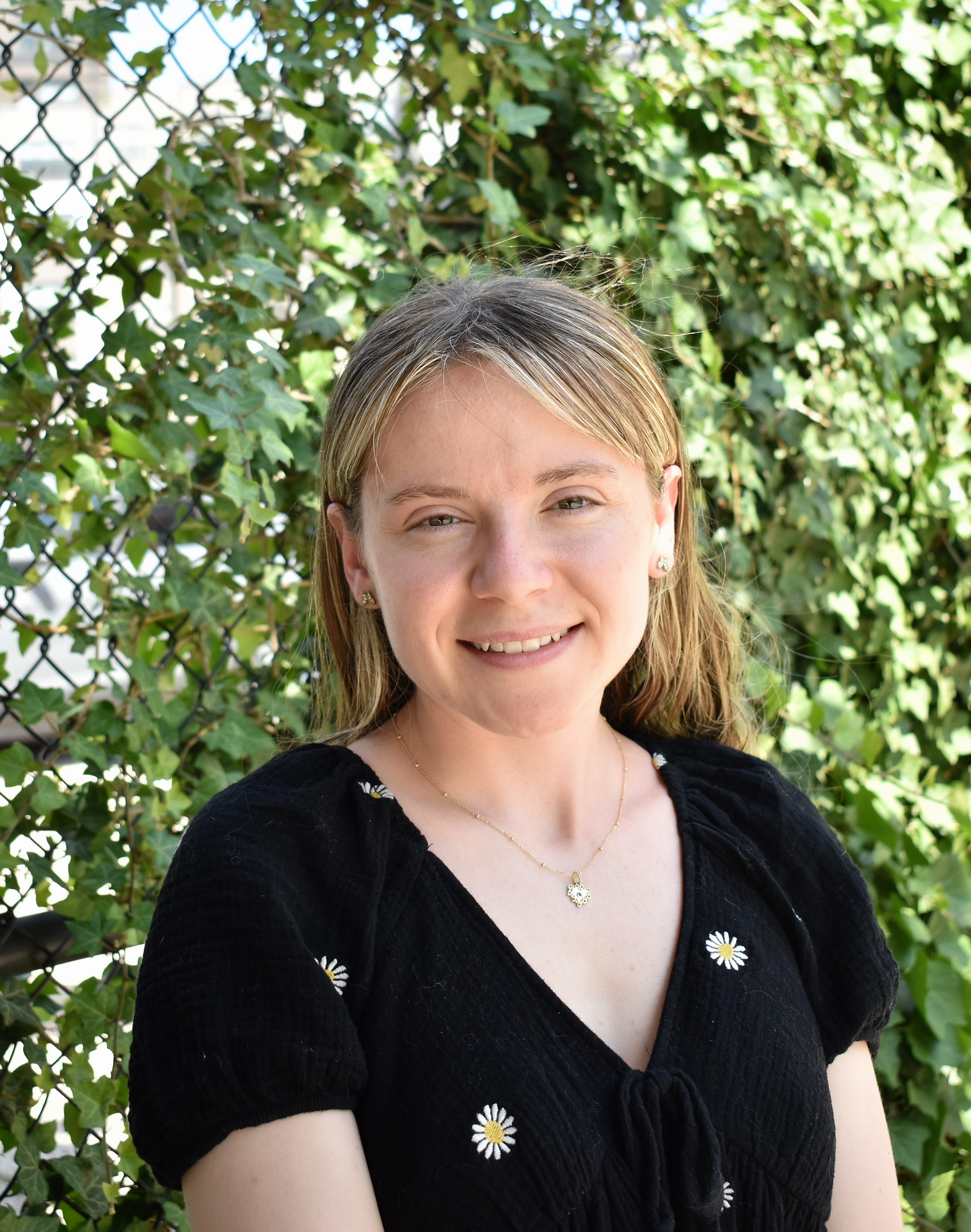 Emily Hill Headshot