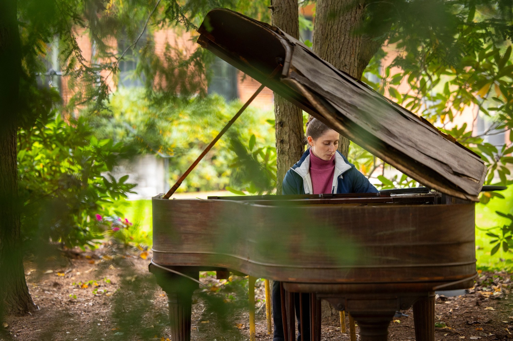 Devanney Haruta plays the piano