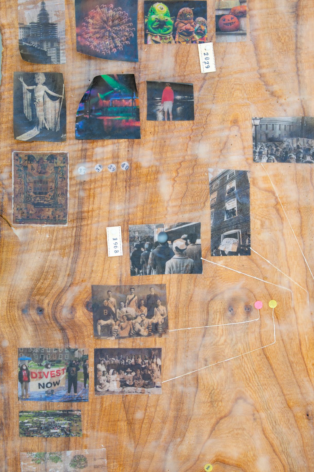 Work of art made with paper and wood