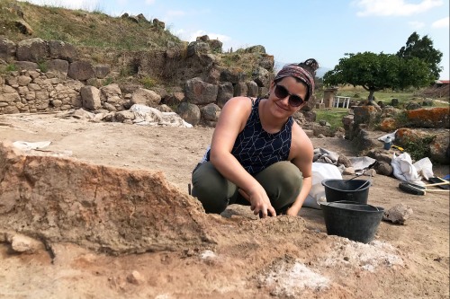 Samantha Lash at a dig site