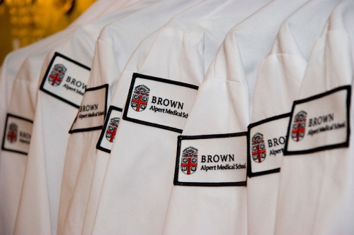 Brown's medical school to partner with Central Falls SMART Clinic on school pathways program - Vimarsana News