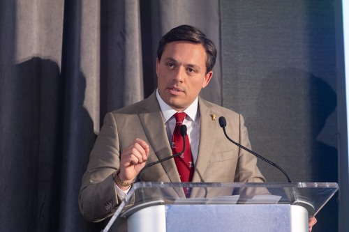 Class of 2000 graduate Carlos Lejnieks to deliver Baccalaureate address during Commencement 2023 - Vimarsana News