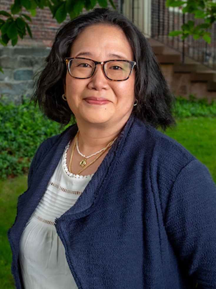 Peggy Chang headshot