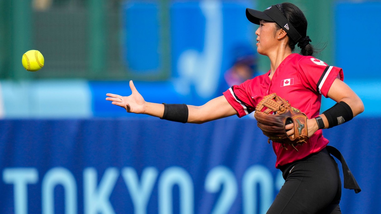 Medal for Bears softball great highlights Brown student, alumni
