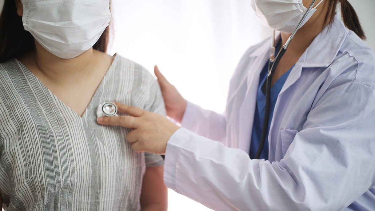 Postpartum visits declined during COVID-19, especially among Black, young and uninsured women Postpartum visits declined during COVID-19, especially among Black, young and uninsured women