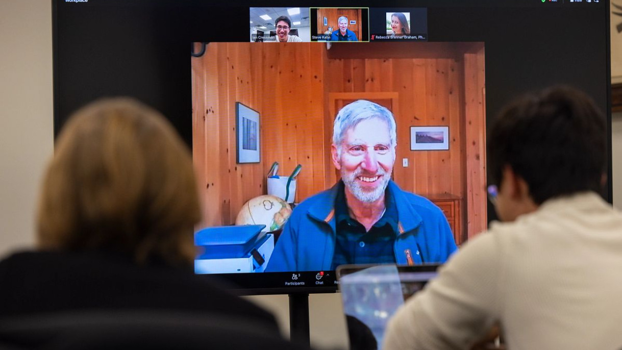 Student-led oral history project with Class of 1976 alumni documents Brown at the U.S. bicentennial