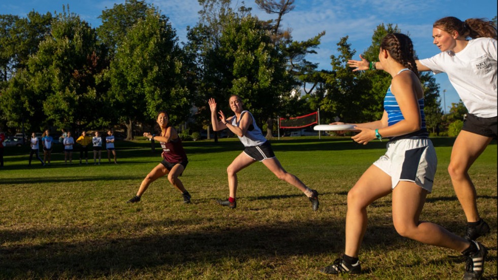 Frisbee game