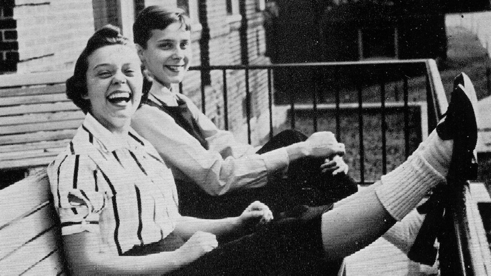 Elizabeth Mushinsky and Ann Richards sitting on bench