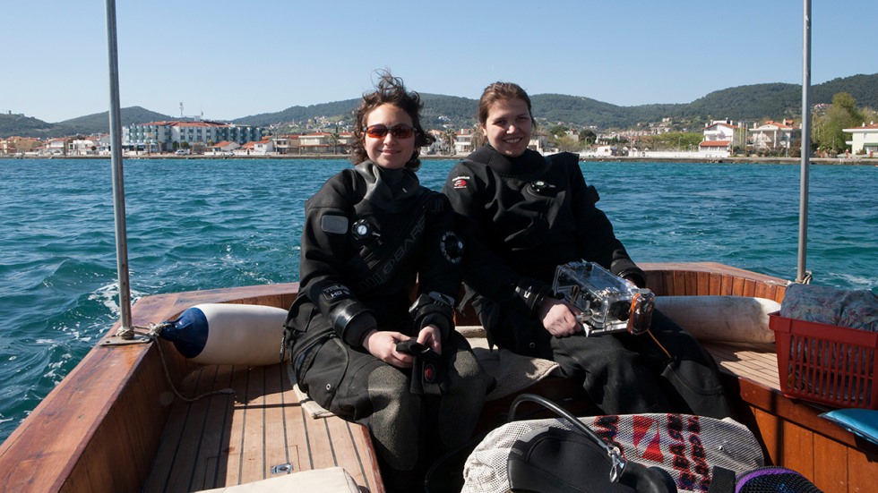 Justine Allen and Derya Akkaynak on boat