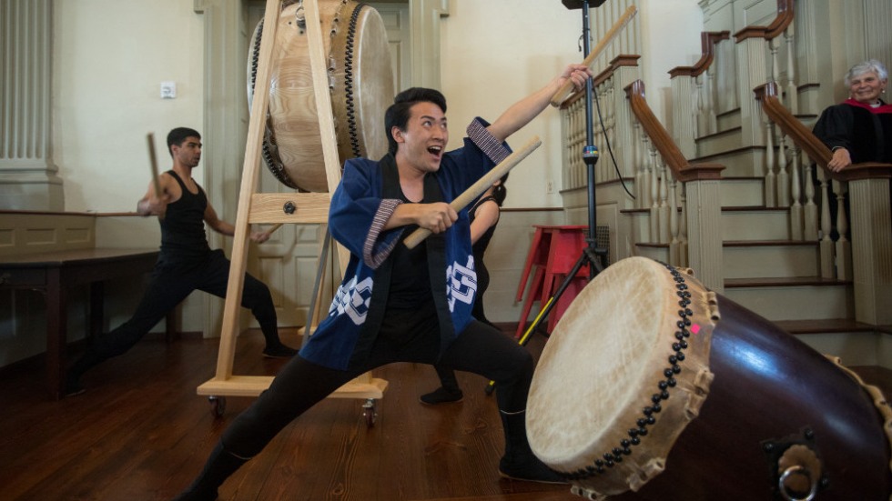 Gendo Taiko and another drummer performing