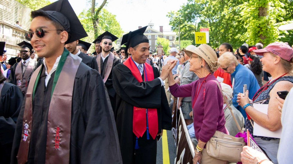 Alumni and graduates in procession