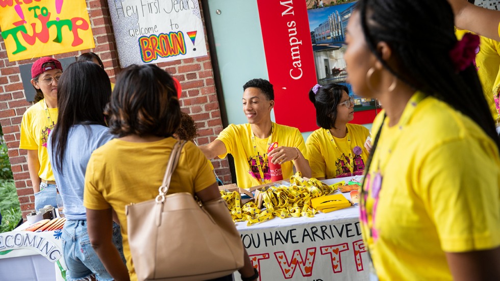 Students attend TWTP table