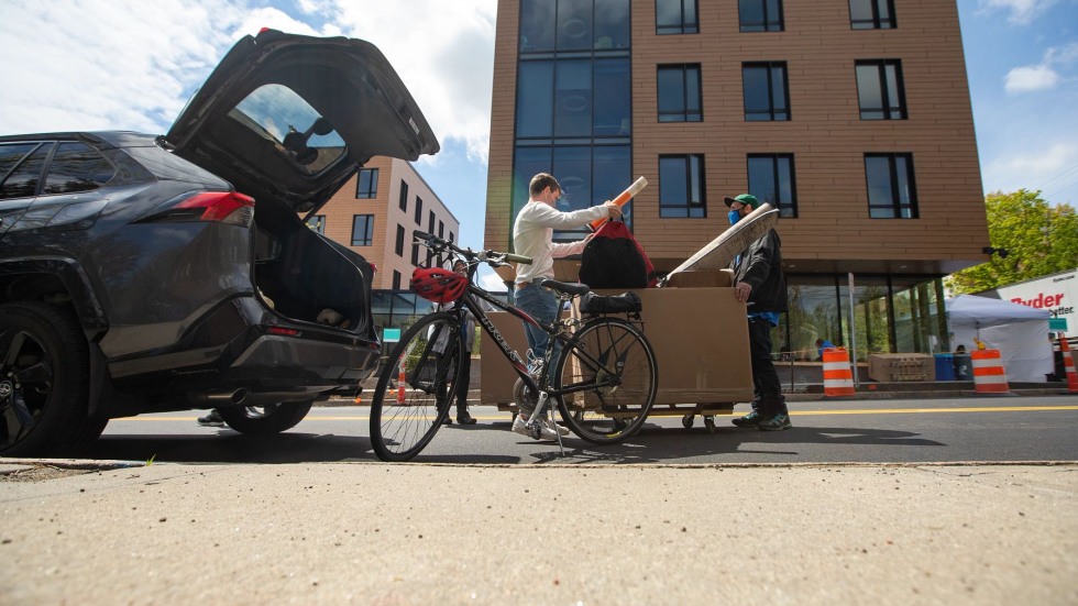 Student moves into health and wellness center and residence hall