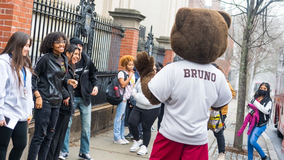 Bruno interacting with high school students 