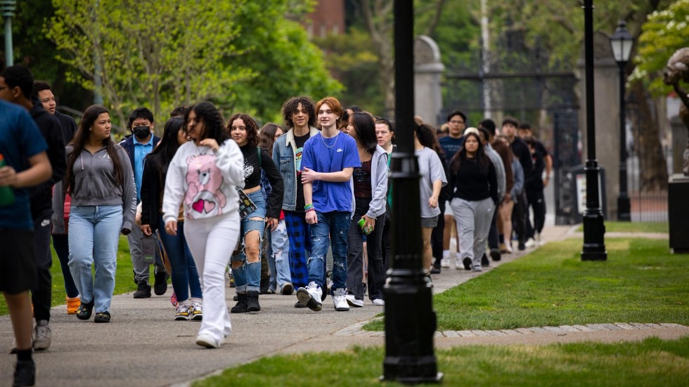 Middle school students walking on Brown's College Green