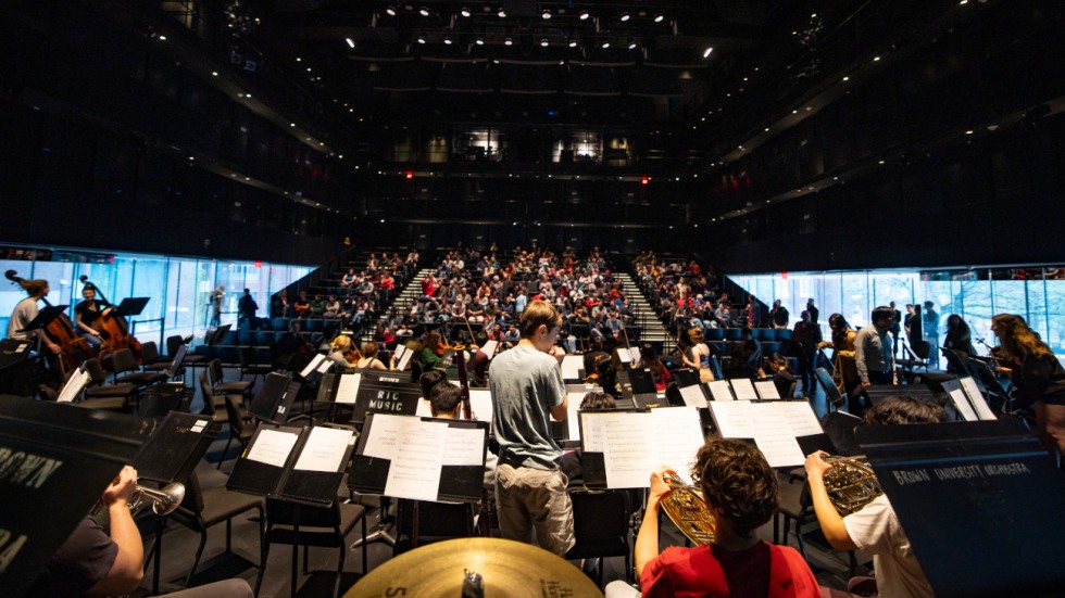 Orchestra and chorus rehearsals in The Lindemann