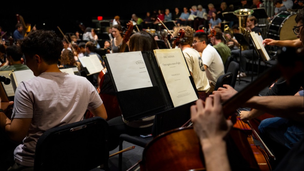 Orchestra and chorus rehearsals in The Lindemann