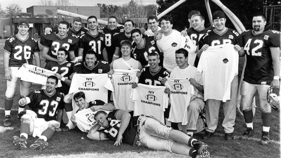 1999 football team celebrates title win 