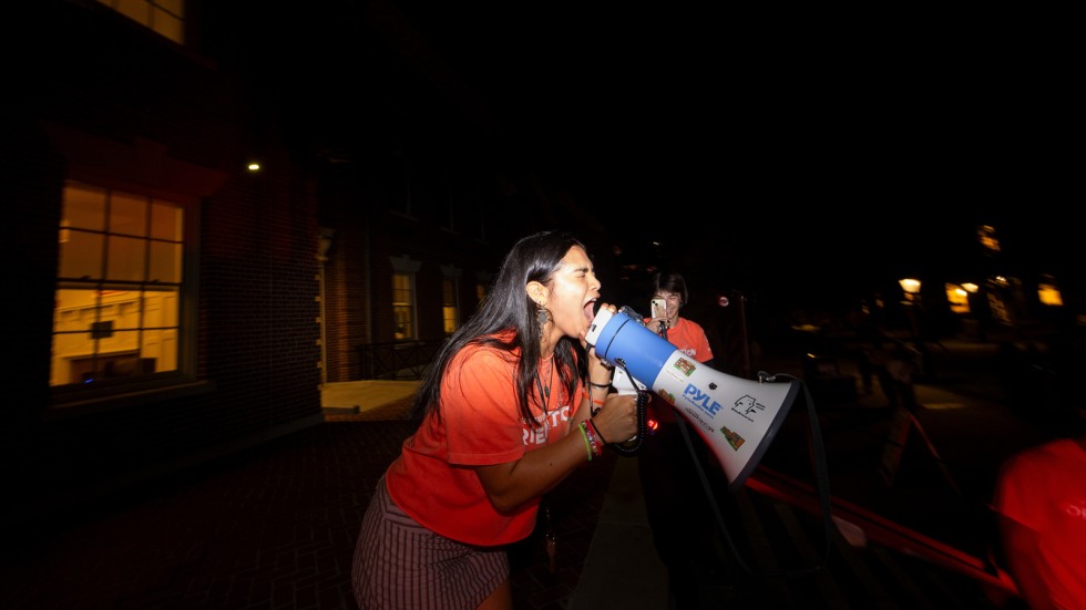 Orientation dance megaphone