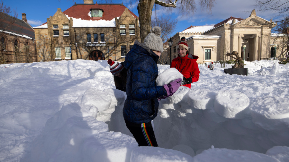 students build an igloo