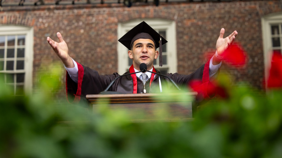 Zein Faheem speaks at Commencement