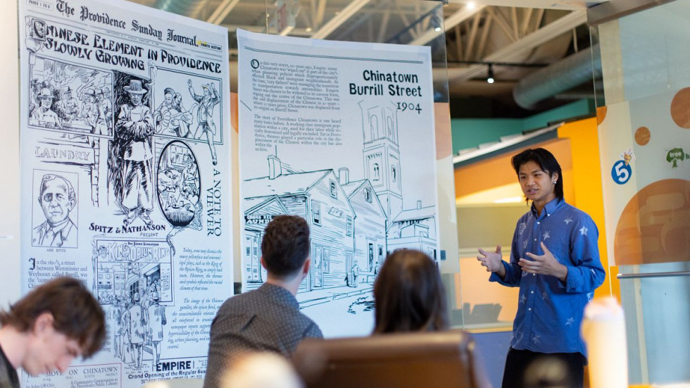 Aidan Choi presenting his work 