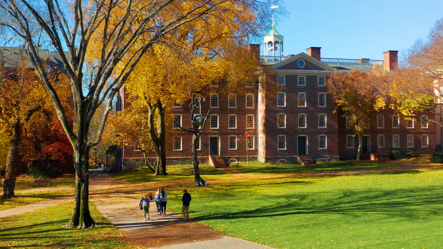 brown university tour schedule